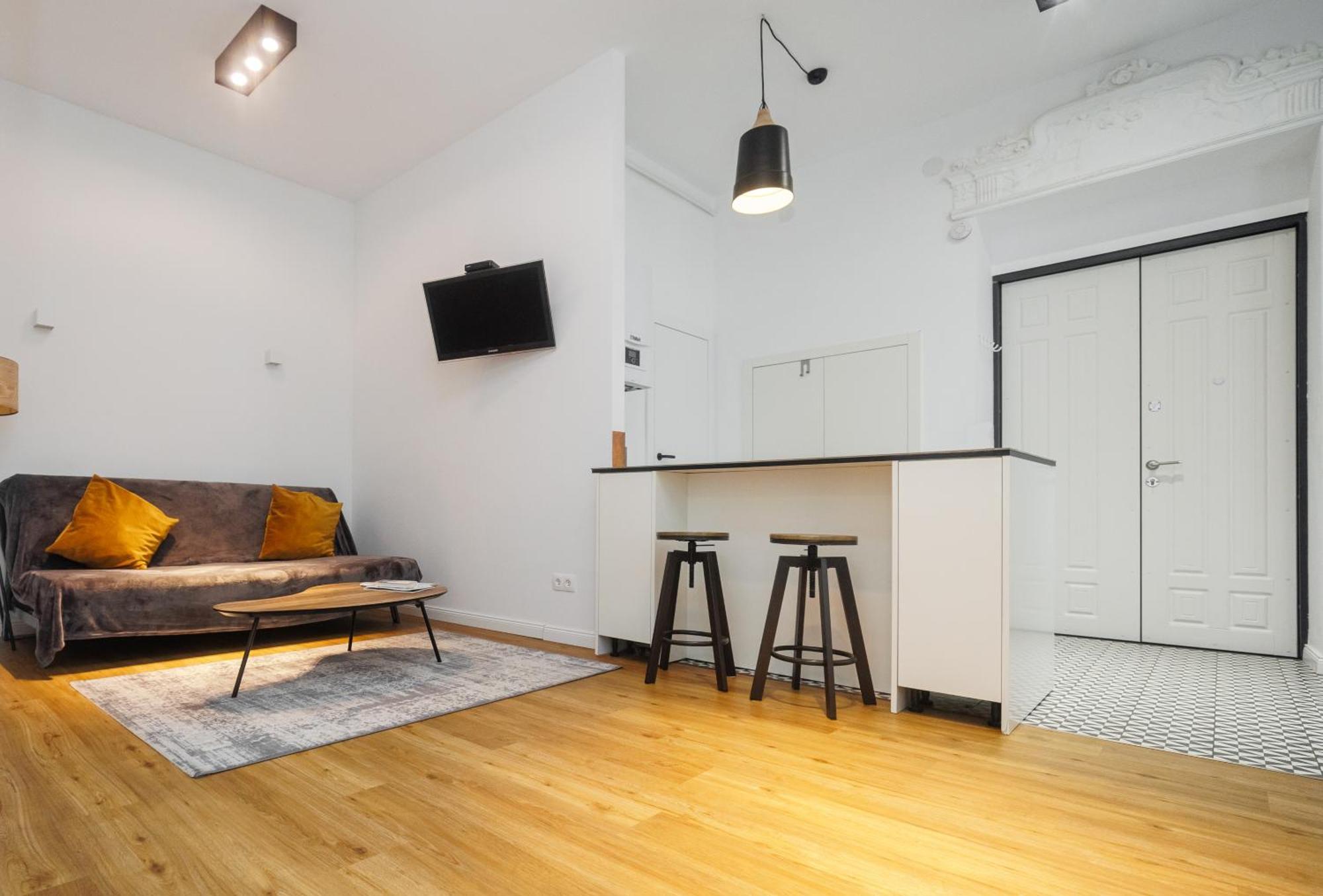 Well Located Cozy Place Lviv Exterior photo